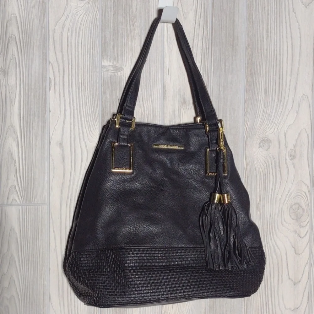 Cute/ Large Steve Madden Bag